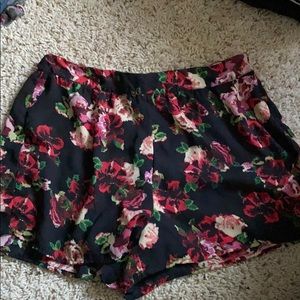 Flowy floral shorts